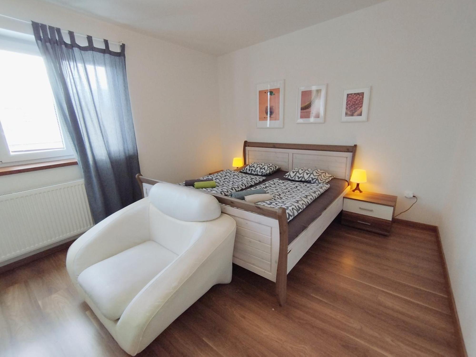 פראג Cozy Rooftop With Balcony מראה חיצוני תמונה